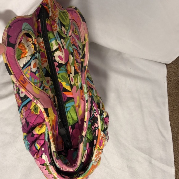 Vera Bradley Quilted, Floral Colorful, fun Purse! - Picture 6 of 9